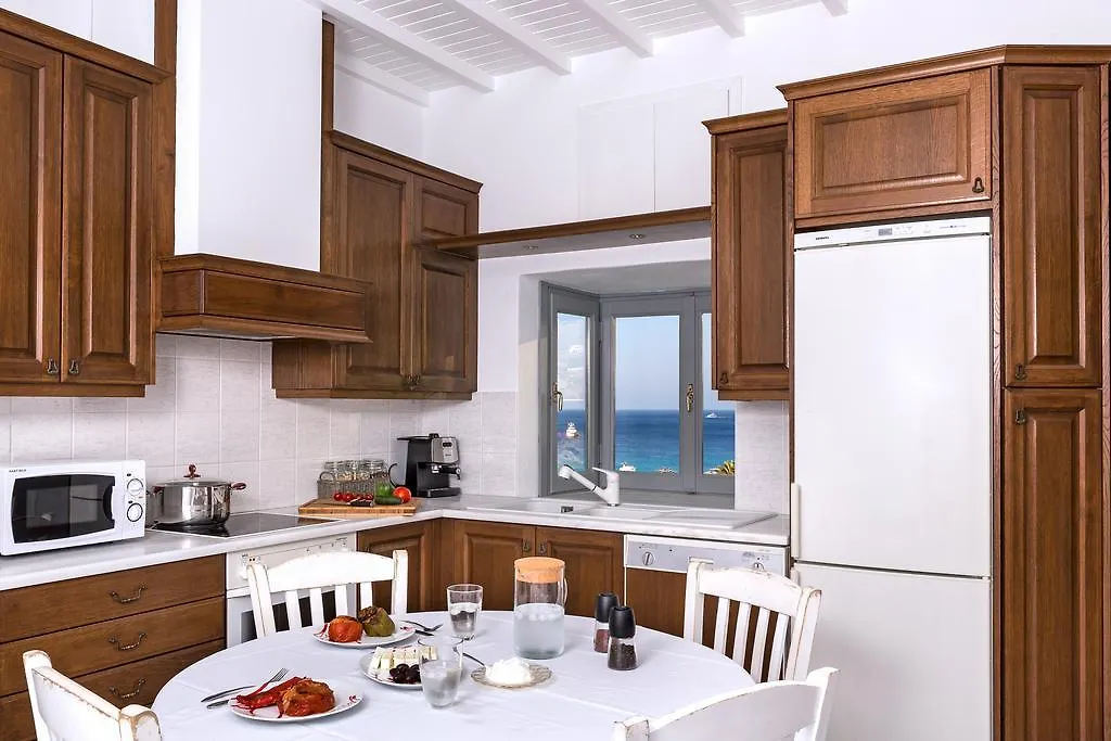 Bay Bees Sea View Suites & Homes Platys Gialos